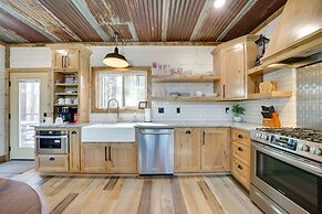 Broken Bow Cabin w/ Hot Tub, Pool Table & Fire Pit