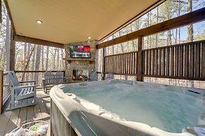 Broken Bow Cabin w/ Hot Tub, Pool Table & Fire Pit