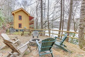 'toccoa Waterfront Hideaway:' Hot Tub & Fire Pit!