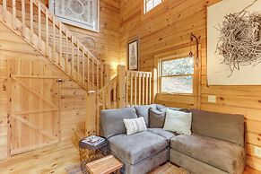 'toccoa Waterfront Hideaway:' Hot Tub & Fire Pit!