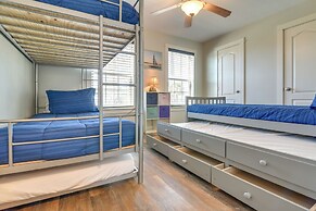 Galveston Vacation Home: 2 Mi to Galveston Beach!