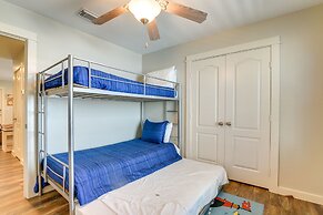 Galveston Vacation Home: 2 Mi to Galveston Beach!