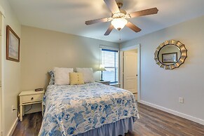 Galveston Vacation Home: 2 Mi to Galveston Beach!
