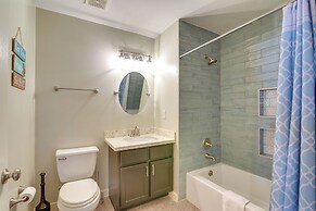 Galveston Vacation Home: 2 Mi to Galveston Beach!