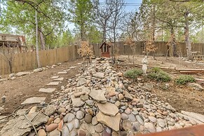 Ruidoso Cabin w/ Deck ~ 1 Mi to Midtown!