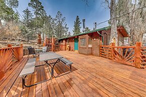 Ruidoso Cabin w/ Deck ~ 1 Mi to Midtown!