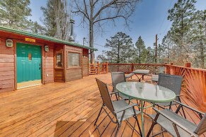 Ruidoso Cabin w/ Deck ~ 1 Mi to Midtown!