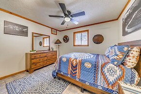 Ruidoso Cabin w/ Deck ~ 1 Mi to Midtown!