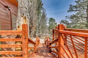 Ruidoso Cabin w/ Deck ~ 1 Mi to Midtown!