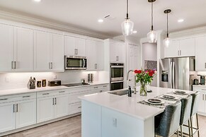 Port St Lucie Home w/ Lanai ~ 4 Mi to Downtown