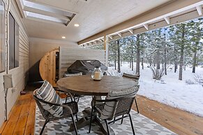 4 Mugho 3 Bedroom Home by RedAwning