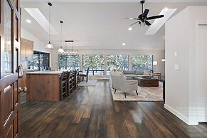 4 Mugho 3 Bedroom Home by RedAwning