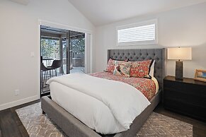 4 Mugho 3 Bedroom Home by RedAwning