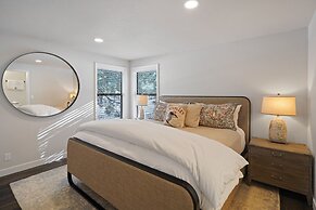 4 Mugho 3 Bedroom Home by RedAwning