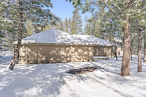 4 Mugho 3 Bedroom Home by RedAwning