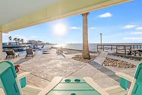 Baydream 4 Bedroom Home by RedAwning