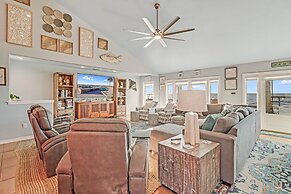 Baydream 4 Bedroom Home by RedAwning