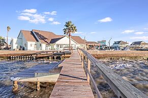 Baydream 4 Bedroom Home by RedAwning