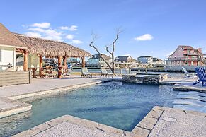 Baydream 4 Bedroom Home by RedAwning