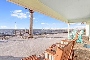 Baydream 4 Bedroom Home by RedAwning