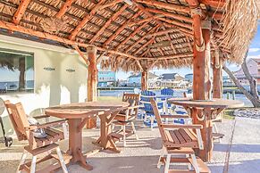 Baydream 4 Bedroom Home by RedAwning