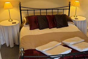 Superbly Appointed 3 Bedrooms and 3 Bathrooms