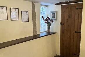 Superbly Appointed 3 Bedrooms and 3 Bathrooms