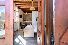 Stone Court Boutique Studios