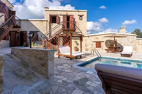 Stone Court Boutique Studios