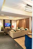 Sujimoto Apartment MacDonalds