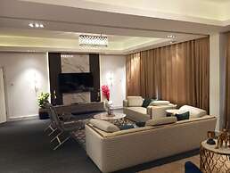 Sujimoto Apartment MacDonalds