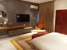 Sujimoto Apartment MacDonalds