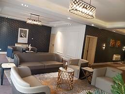 Sujimoto Apartment MacDonalds