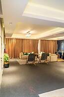 Sujimoto Apartment MacDonalds