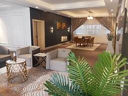 Sujimoto Apartment MacDonalds