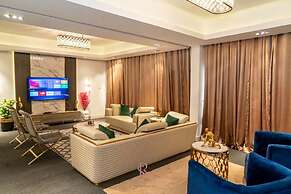 Sujimoto Apartment MacDonalds