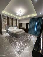 Sujimoto Apartment MacDonalds