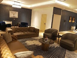 Sujimoto Apartment MacDonalds