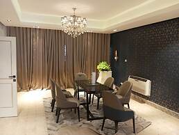 Sujimoto Apartment MacDonalds