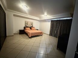 Chic and stylish 3 bedroom apartment