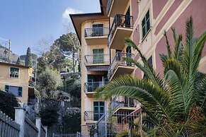 Una Palma a Camogli by Wonderful Italy