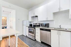 Chez Mont Royal Apartments