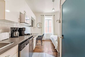 Chez Mont Royal Apartments