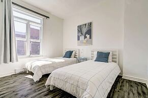Chez Mont Royal Apartments