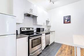 Chez Mont Royal Apartments