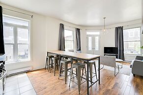 Chez Mont Royal Apartments