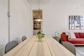 Chez Mont Royal Apartments