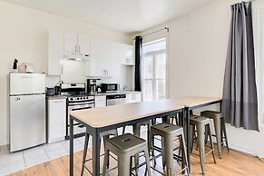 Chez Mont Royal Apartments