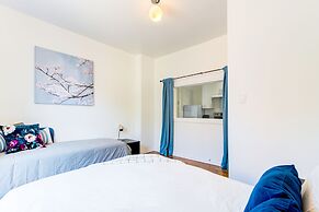 Chez Mont Royal Apartments