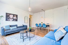 Chez Mont Royal Apartments